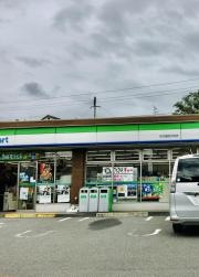 ファミリーマート　枚方藤阪元町店