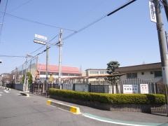 東忠岡小学校