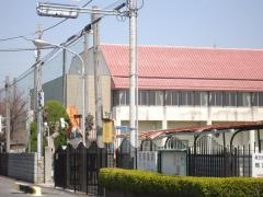 東忠岡小学校
