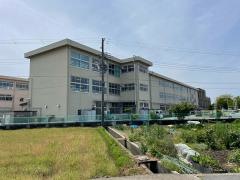 平岡南小学校