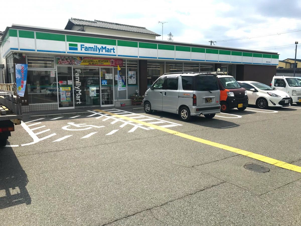 施設外観