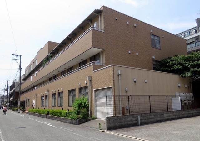あびこケアセンターそよ風 建物全景