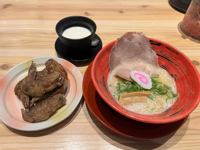 世界の山ちゃん 小牧店／ホームメイト