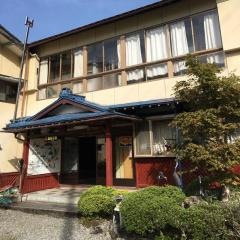 朝六荘