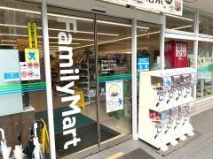 ファミリーマート　島之内二丁目店