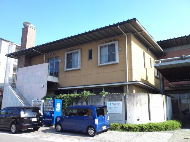 プラチナガーデン 施設外観