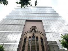 交詢ビルＤＩＮＩＮＧＳ＆ＳＴＯＲＥＳ