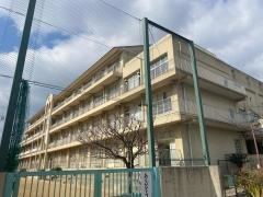灘小学校