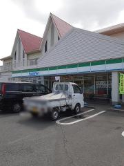 ファミリーマート　淡路ファームパーク前店
