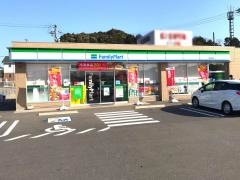 ファミリーマート　関山田店