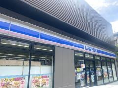 ローソン　吹田青山台三丁目店