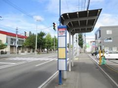 「札苗小学校」バス停留所