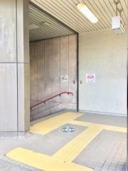 南郷１８丁目駅