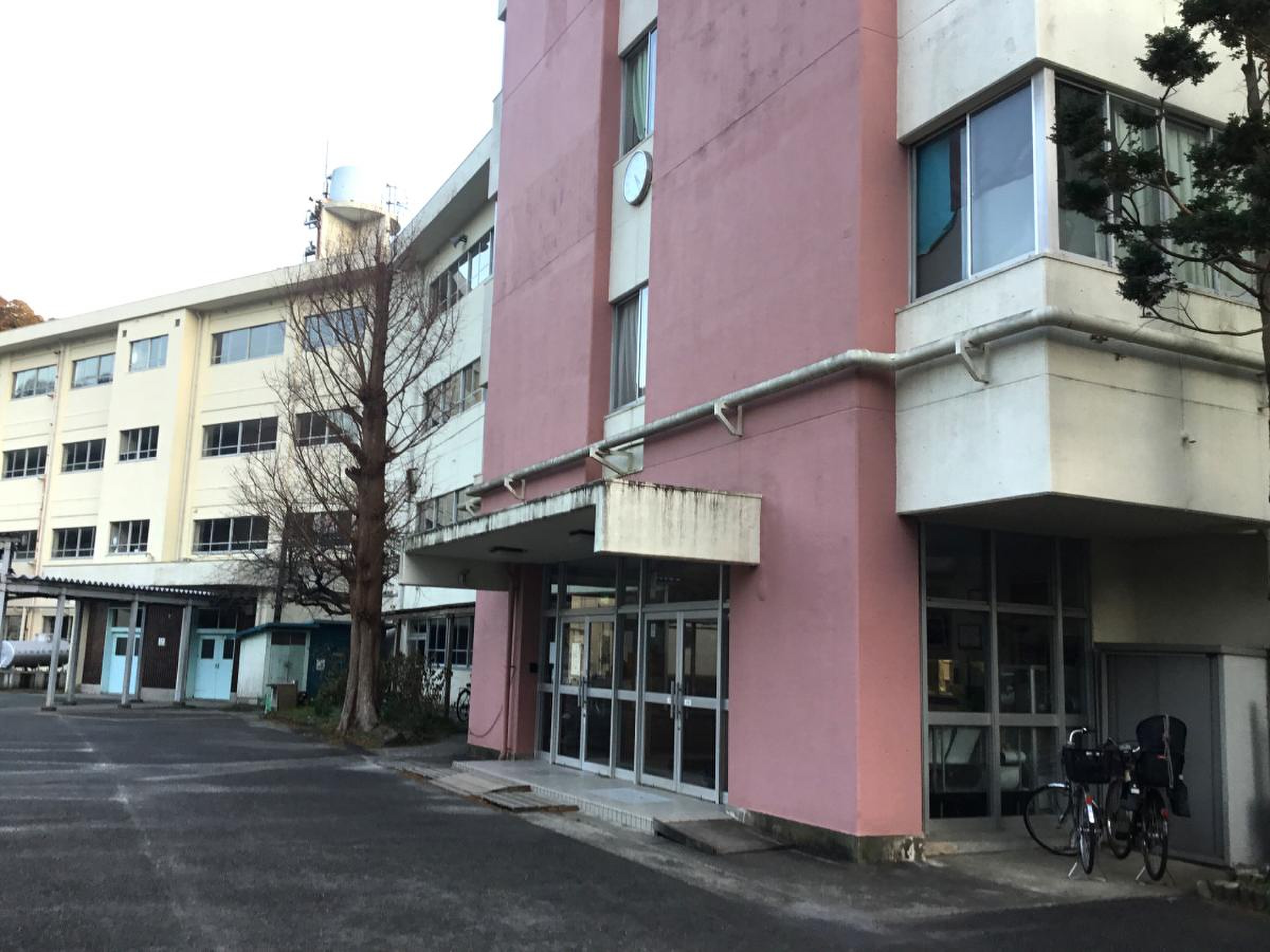 逗子 市立 久木 中学校