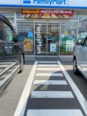 ファミリーマート　南港店