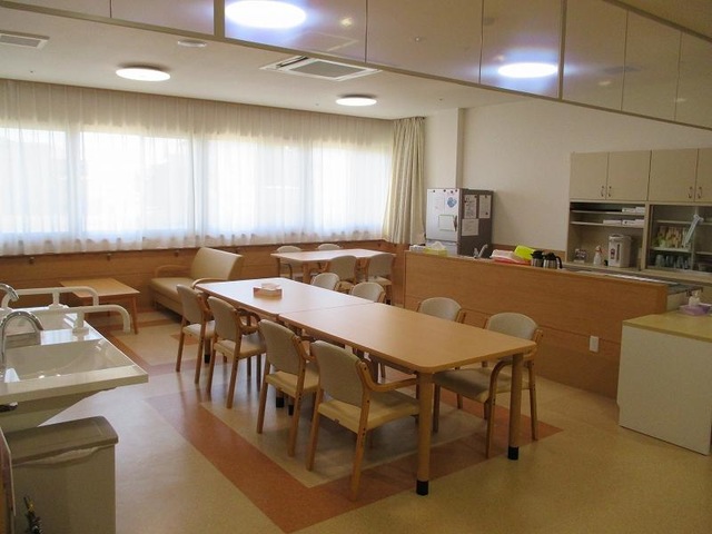 住宅型有料老人ホーム 咲楽パークス日高