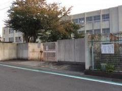 藤阪小学校