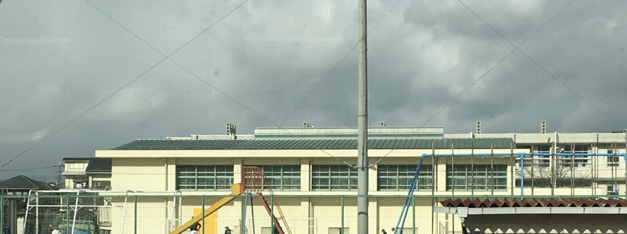 藤阪小学校