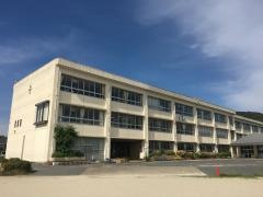 桜ケ丘小学校