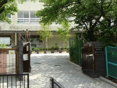 柏原市立国分中学校