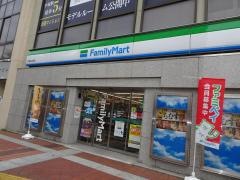 ファミリーマート　平塚紅谷町店