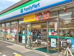 ファミリーマート　蕨塚越三丁目店