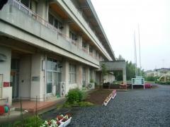 林小学校
