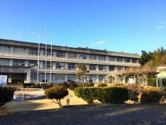 林小学校