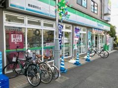 ファミリーマート　豊島園駅前店