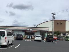 セブンイレブン　岡山芳明小前店