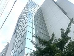 中日美容専門学校