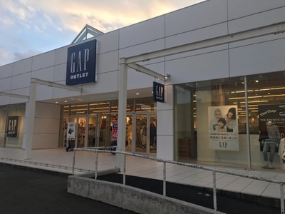 マーケットピア ｔｈｅ ｇａｐ ｇｅｎｅｒａｔｉｏｎトリアス店 糟屋郡久山町山田