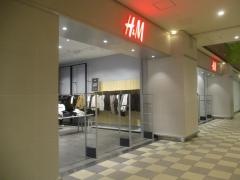 Ｈ＆Ｍ　ララガーデン川口店