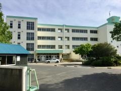 長崎小学校