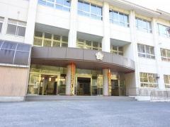 伊里小学校