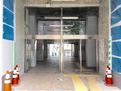 自衛隊前駅