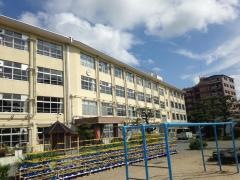 南当仁小学校