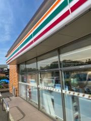 セブンイレブン　海老名本郷店