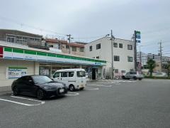 ファミリーマート　加島三丁目店