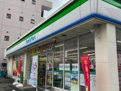 ファミリーマート　一宮栄店