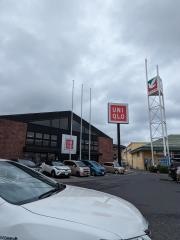 ユニクロ　メガステージ白河店