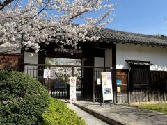日本民家集落博物館