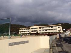 周南市立菊川中学校