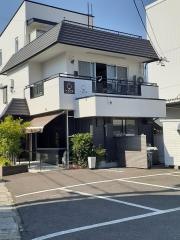 焼肉エイト