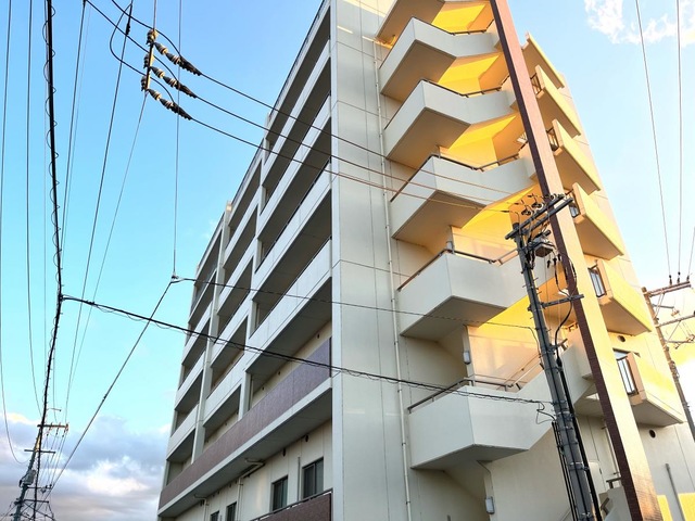 ライフイン西条 施設外観