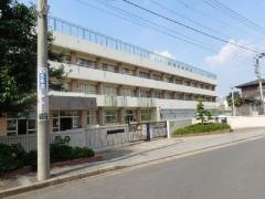 法典西小学校