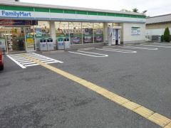 ファミリーマート　豊中旭丘店