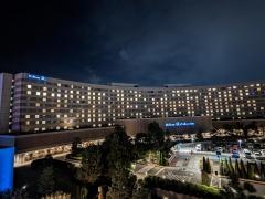 「ヒルトンホテル・東急ホテル」バス停留所