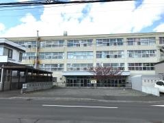 藻岩小学校