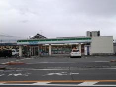 ファミリーマート　天理勾田町店